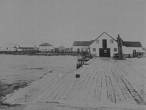 HBC buildings and wharf at Nutapineuan (Cartwright). Nutapineuaniu-shipu is named in reference to this former HBC post. Photo courtesy Labrador Institute, Memorial University.