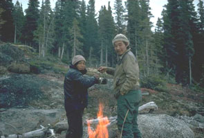 Shenum and Ani Rich having a boil-up at Mishti-Shantiss. Photo courtesy Georg Henriksen.