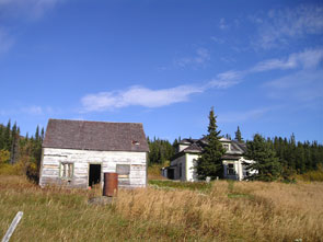 Old Saunders homestead by the former HBC post at Uipat Utshimassit. Photo courtesy Mark Nui.