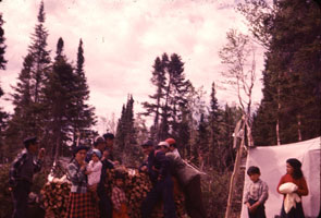 Innu camp at Mud Lake. Photo nurse Richards, courtesy Innu Nation.